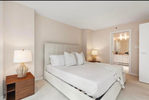 T19-1501 Howe Street, Vancouver, BC 