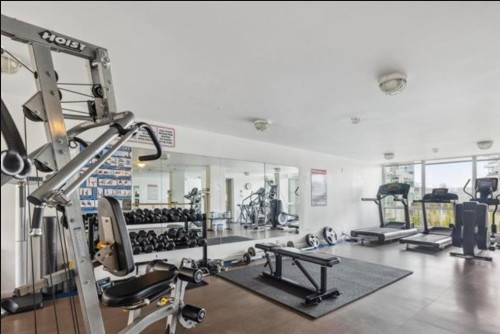 T19-1501 Howe Street, Vancouver, BC 