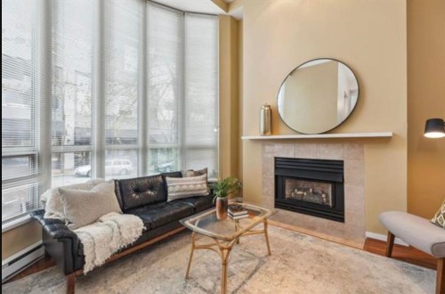 T19-1501 Howe Street, Vancouver, BC 