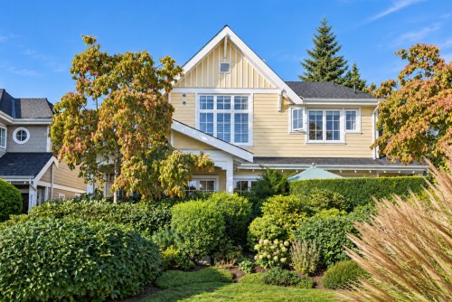 2015 Esquimalt Avenue, West Vancouver, BC 