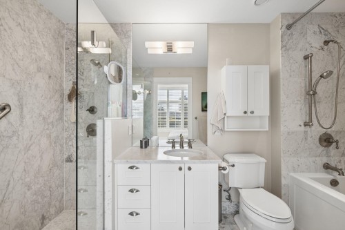 2015 Esquimalt Avenue, West Vancouver, BC 