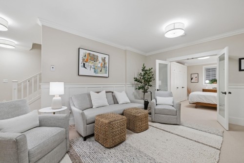 2015 Esquimalt Avenue, West Vancouver, BC 