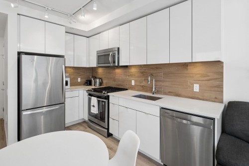 602-200 Nelson'S Crescent, New Westminster, BC 
