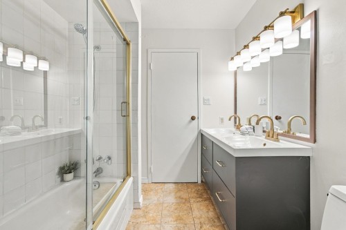 8-9151 Forest Grove Drive, Burnaby, BC 