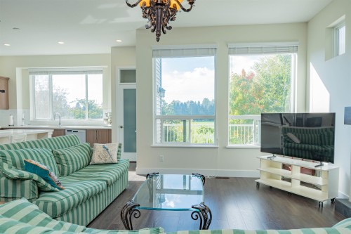 10329 238A Street, Maple Ridge, BC 