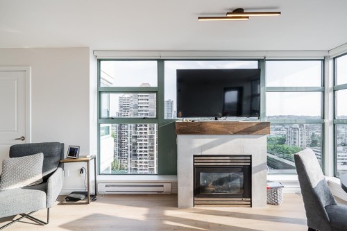 1906-4388 Buchanan Street, Burnaby, BC 