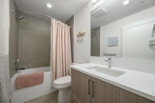 316-22633 Selkirk Avenue, Maple Ridge, BC 