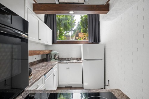 520 Cardiff Way, Port Moody, BC 