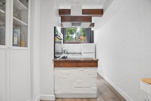 520 Cardiff Way, Port Moody, BC 