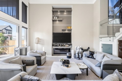 7571 Bridge Street, Richmond, BC 