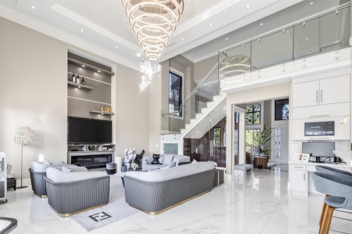 7571 Bridge Street, Richmond, BC 