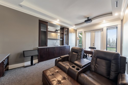 7571 Bridge Street, Richmond, BC 