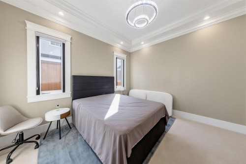 7571 Bridge Street, Richmond, BC 
