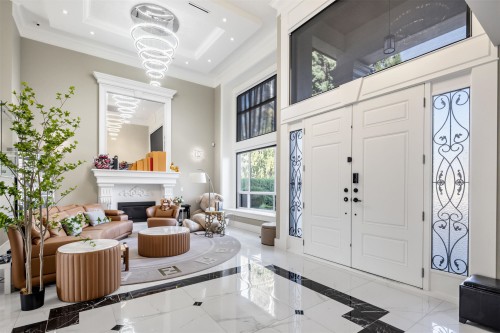 7571 Bridge Street, Richmond, BC 