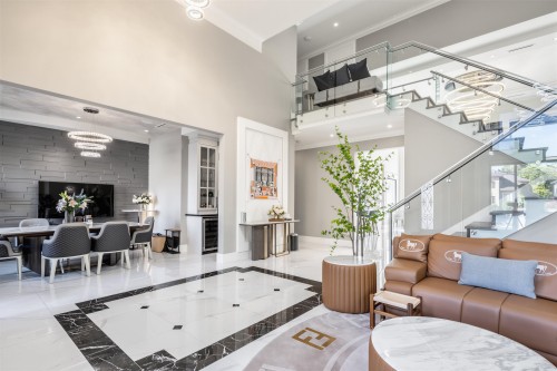 7571 Bridge Street, Richmond, BC 