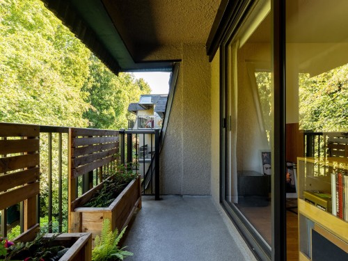302-2222 Cambridge Street, Vancouver, BC 