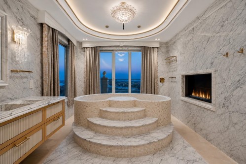 1121 Crestline Road, West Vancouver, BC 