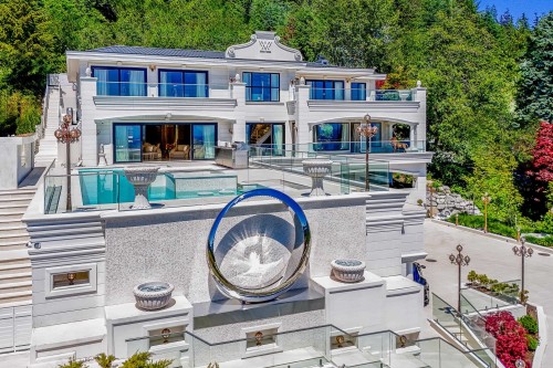 1121 Crestline Road, West Vancouver, BC 