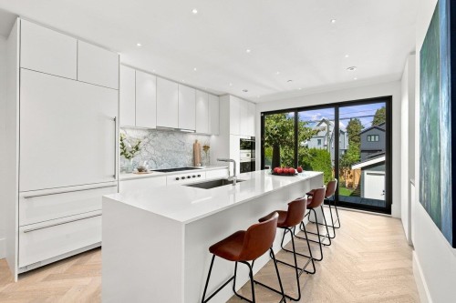 279 18Th Avenue E, Vancouver, BC 