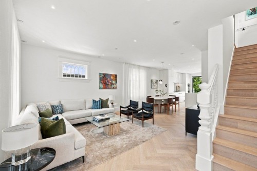 279 18Th Avenue E, Vancouver, BC 