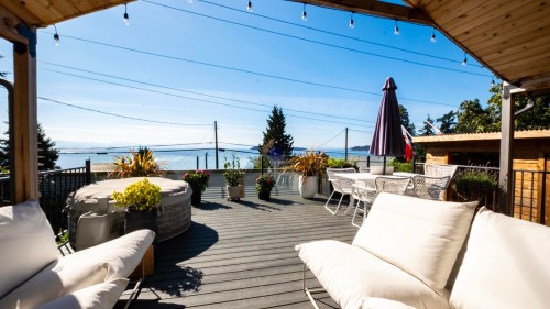 5273 Little Lane  Sechelt, BC V7Z 0G7