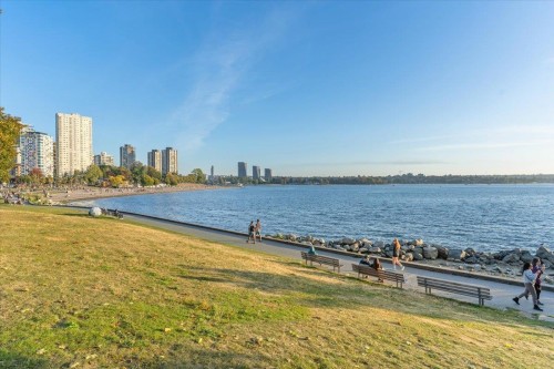 1601-1995 Beach Avenue, Vancouver, BC 