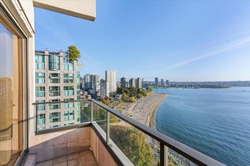 1601-1995 Beach Avenue, Vancouver, BC 