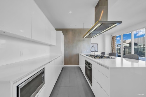 1201-5199 Brighouse Way, Richmond, BC 