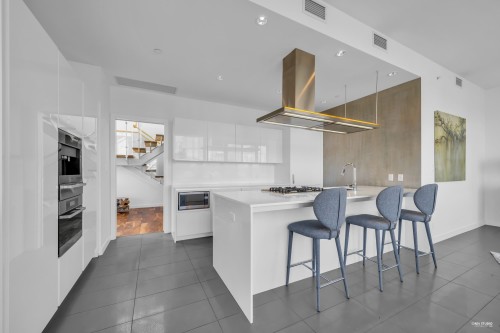 1201-5199 Brighouse Way, Richmond, BC 