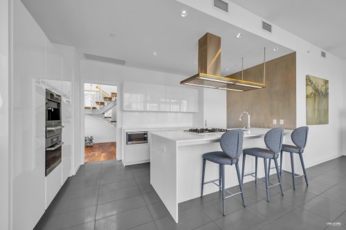 1201-5199 Brighouse Way, Richmond, BC 