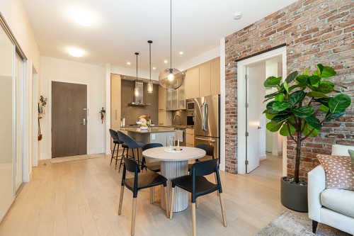 208-262 Salter Street, New Westminster, BC 