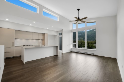 204-1502 Scott Crescent, Squamish, BC 