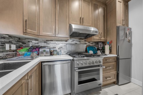768 58Th Avenue E, Vancouver, BC 