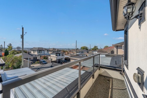 768 58Th Avenue E, Vancouver, BC 
