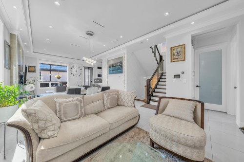 768 58Th Avenue E, Vancouver, BC 