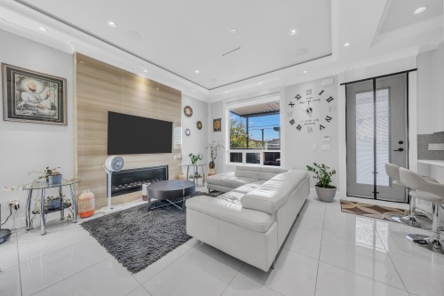 768 58Th Avenue E, Vancouver, BC 