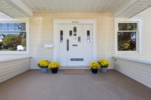443 7Th Street E, North Vancouver, BC 
