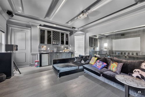 6380 No. 1 Road, Richmond, BC 