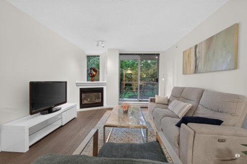 202-5639 Hampton Place  Vancouver, BC V6T 2H6