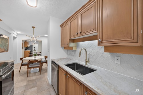 202-5639 Hampton Place, Vancouver, BC 
