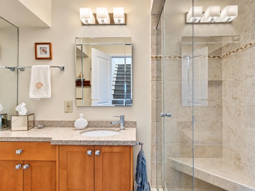 6577 Sunshine Coast Highway, Sechelt, BC 