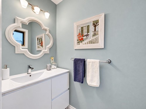 6577 Sunshine Coast Highway, Sechelt, BC 