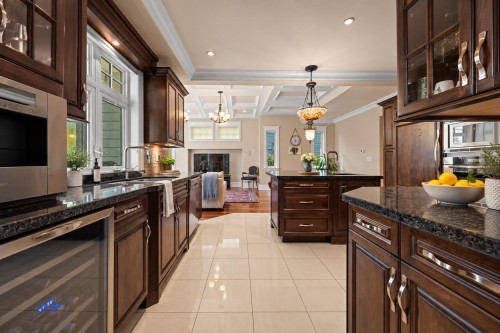 2360 Jefferson Avenue, West Vancouver, BC 