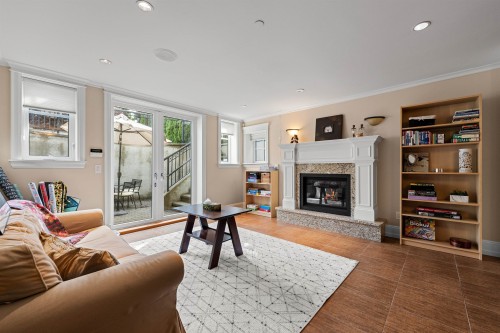 2360 Jefferson Avenue, West Vancouver, BC 