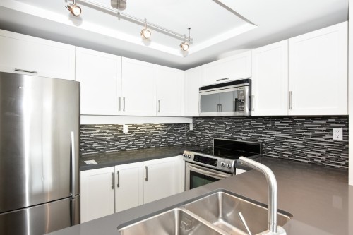 503-1008 Beach Avenue, Vancouver, BC 