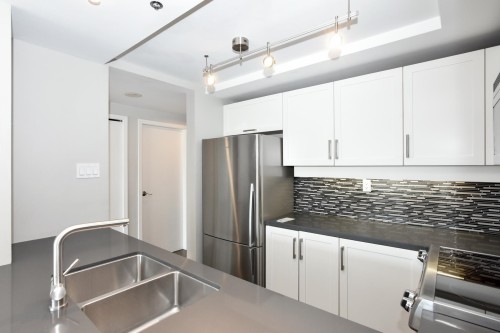 503-1008 Beach Avenue, Vancouver, BC 