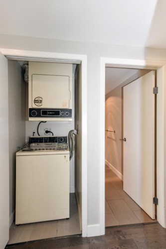 503-1008 Beach Avenue, Vancouver, BC 
