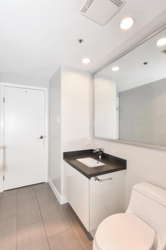 503-1008 Beach Avenue, Vancouver, BC 