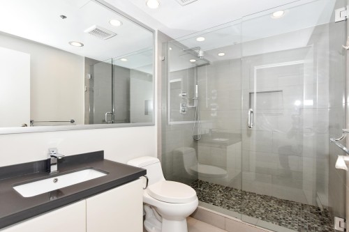 503-1008 Beach Avenue, Vancouver, BC 