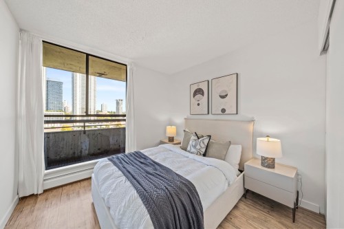1504-3771 Bartlett Court, Burnaby, BC 